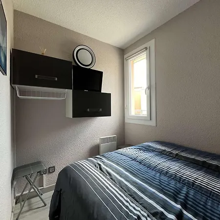 2 Pieces - Gn300-1007 Apartment