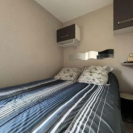 2 Pieces - Gn300-1007 Apartment